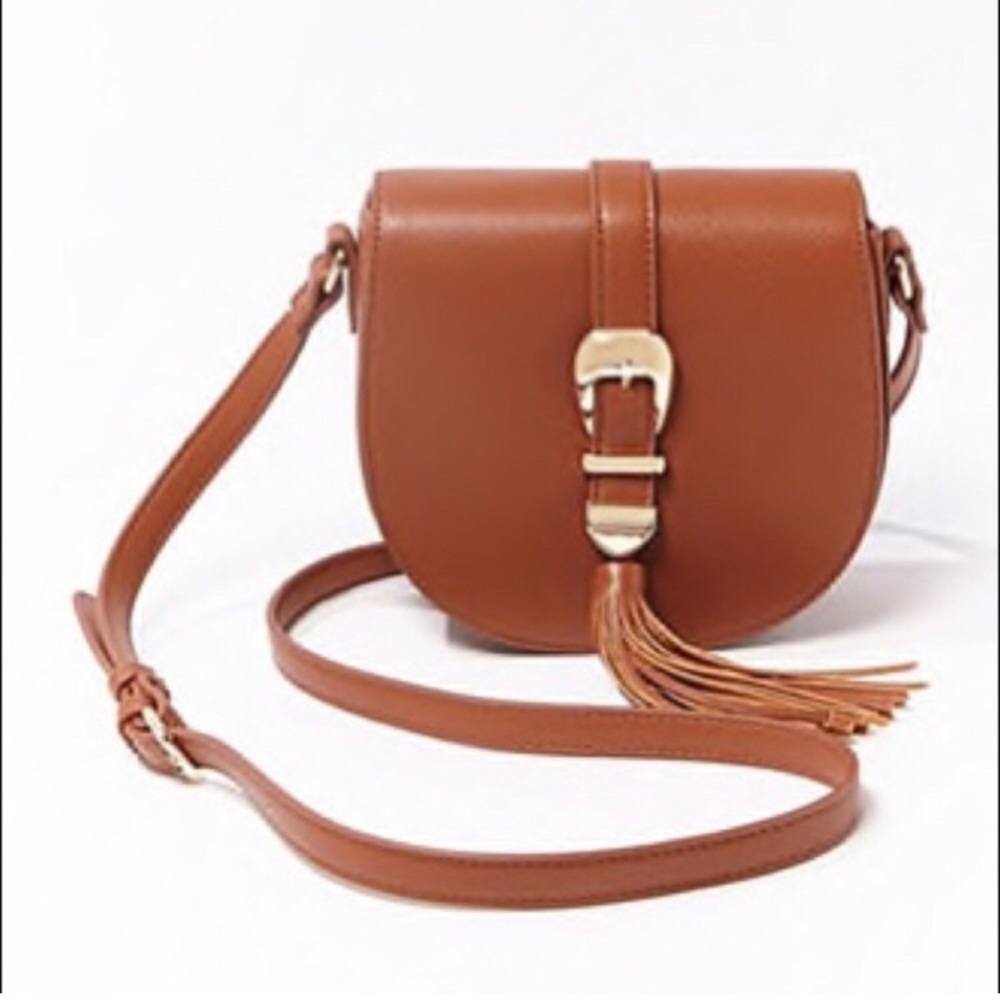 🎉HP🎉 Boho Buckle Fringe Bag